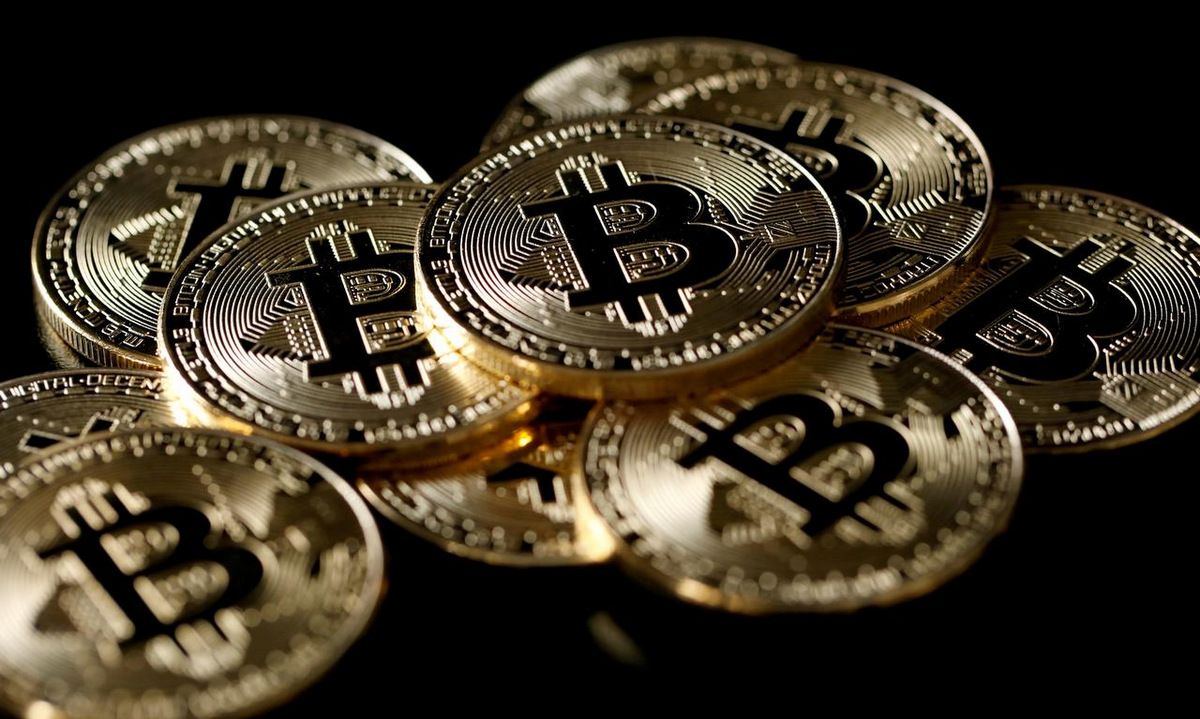 Bitcoin giảm xuống 46,900 USD, tiếp theo là 40,000 USD?