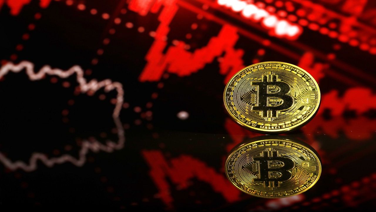 Bitcoin lao xuống dưới 43 nghìn USD sau tin đồn về FED