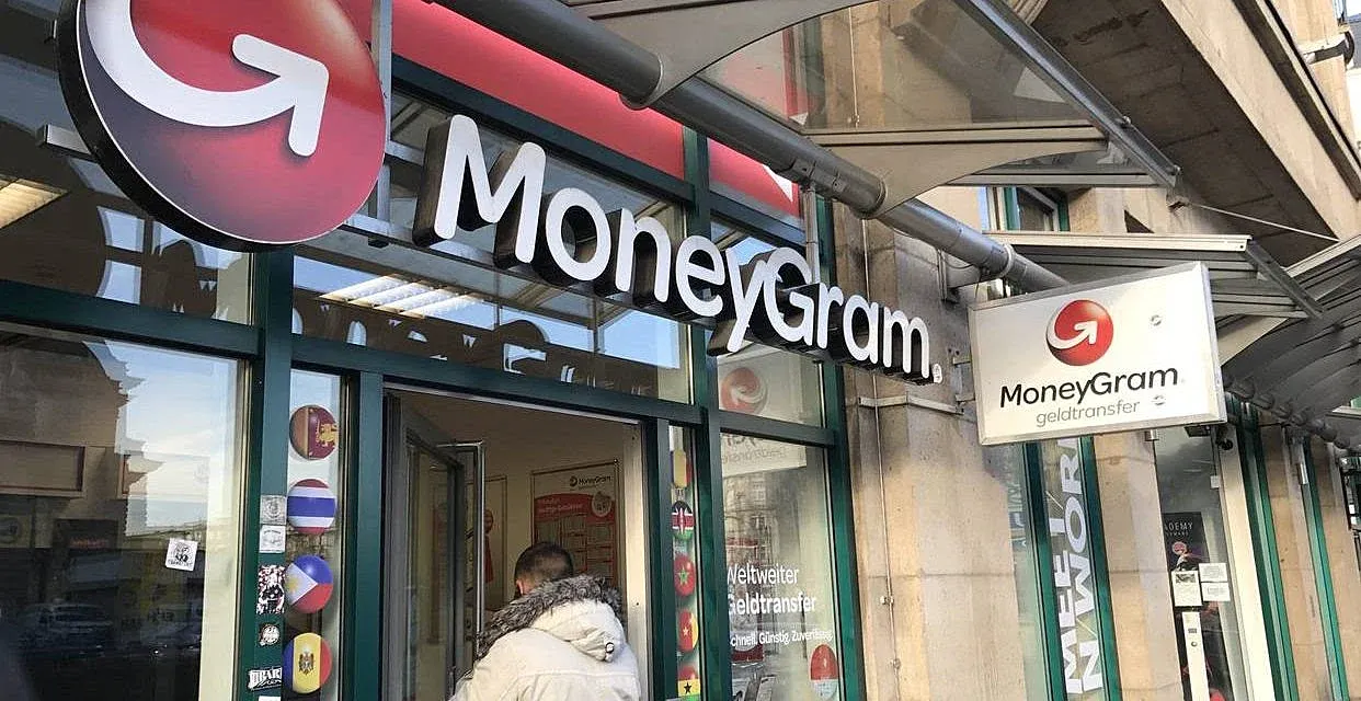 Moneygram mua cổ phần của công ty máy ATM Coinme