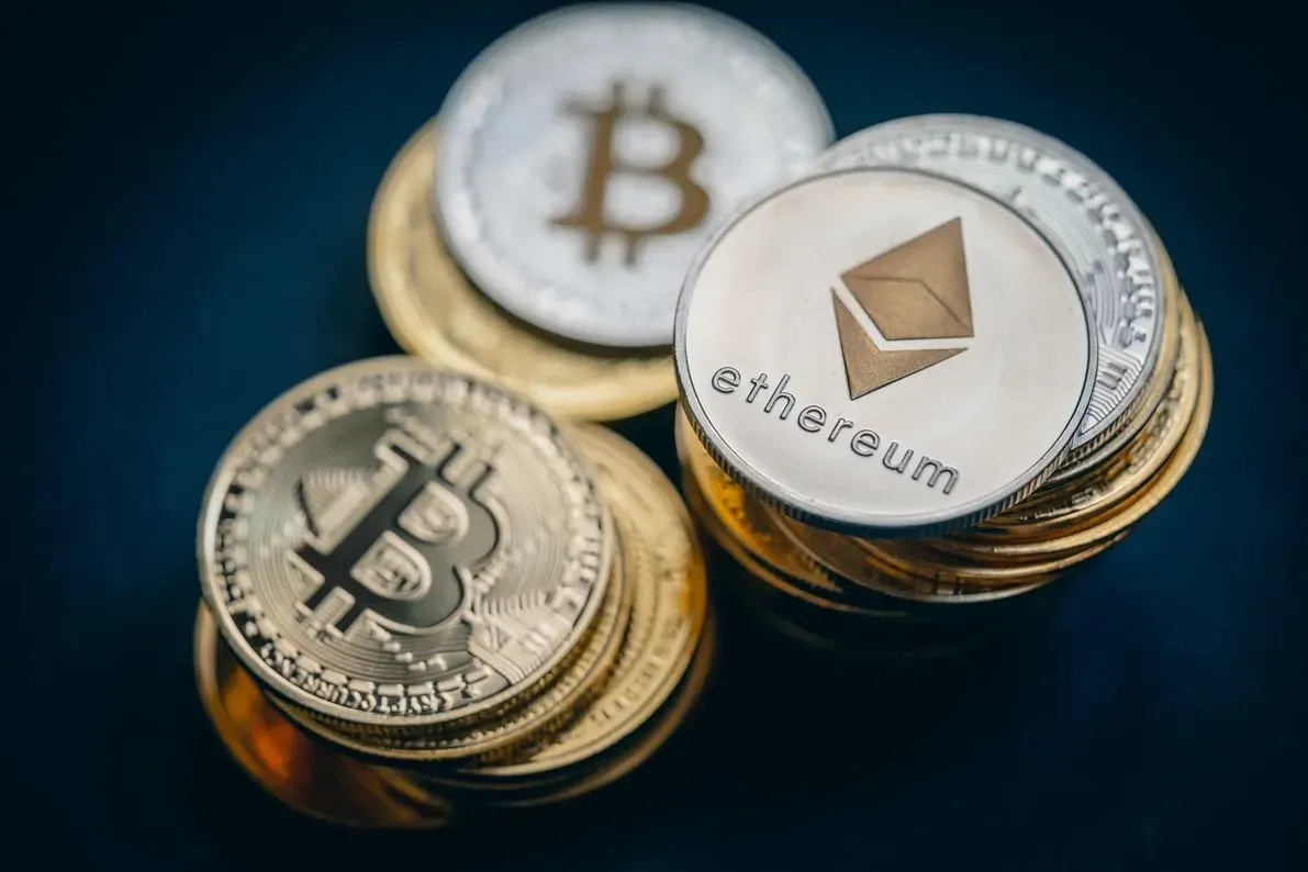 Nhờ DeFi, Ethereum vượt trội hơn Bitcoin trong lợi nhuận từ tiền điện tử được thực hiện toàn cầu