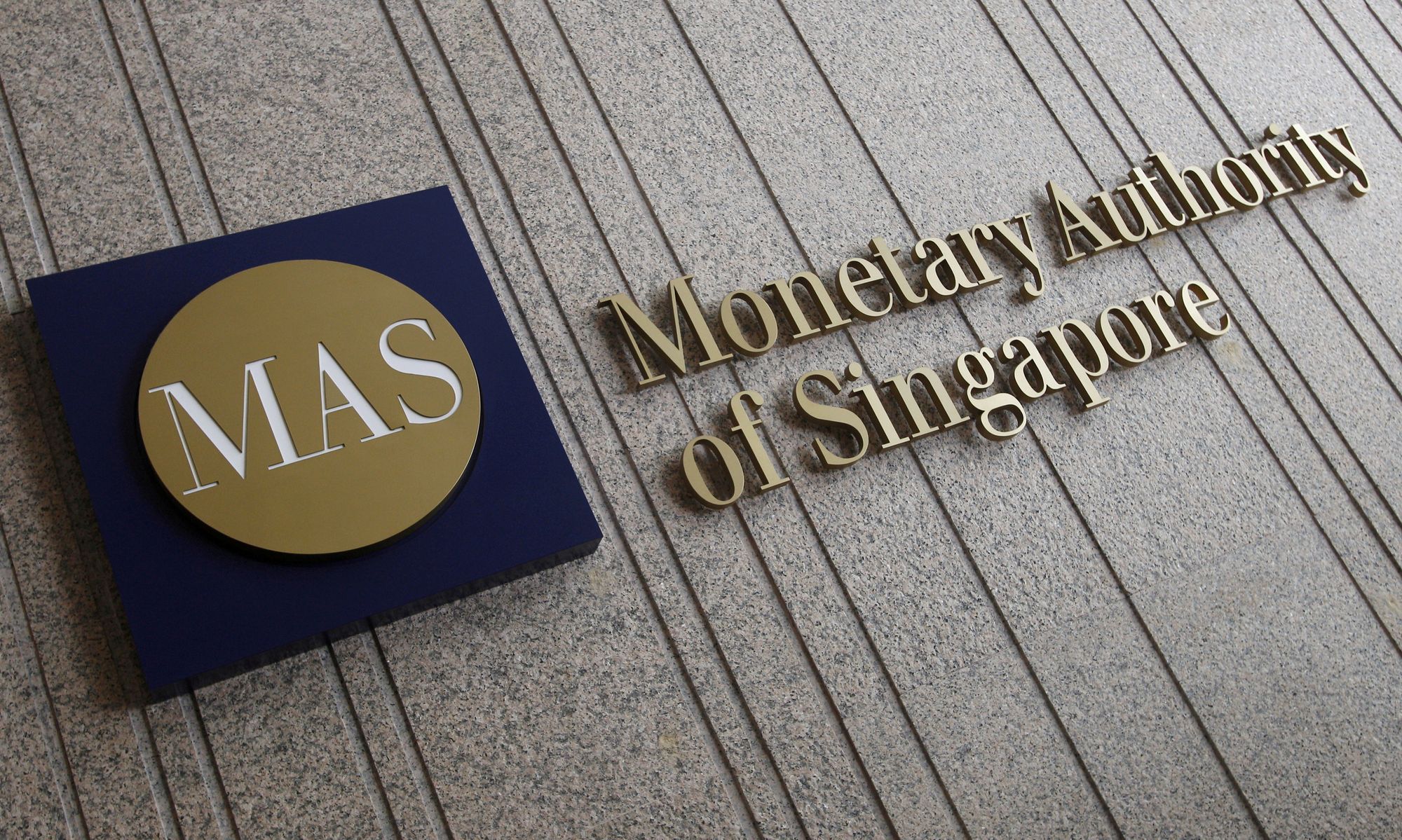 MAS Singapore đề xuất cấm tín dụng tiền điện tử