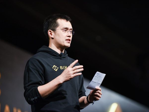 CEO Binance giải thích gì sau khi chuyển 127 nghìn BTC?